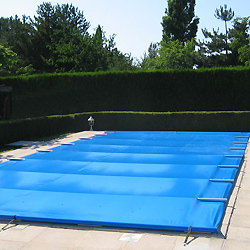 Защитное покрытие для бассейна со штангами SAFETY ONE